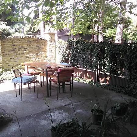 Smestaj U Okviru Domacinstva Sobe Sosa Palic Exterior photo
